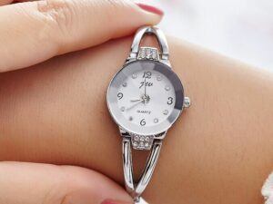 Steel belt ladies bracelet watch